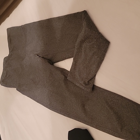 Activewear Bundle 5lbs size small - Picture 7 of 12